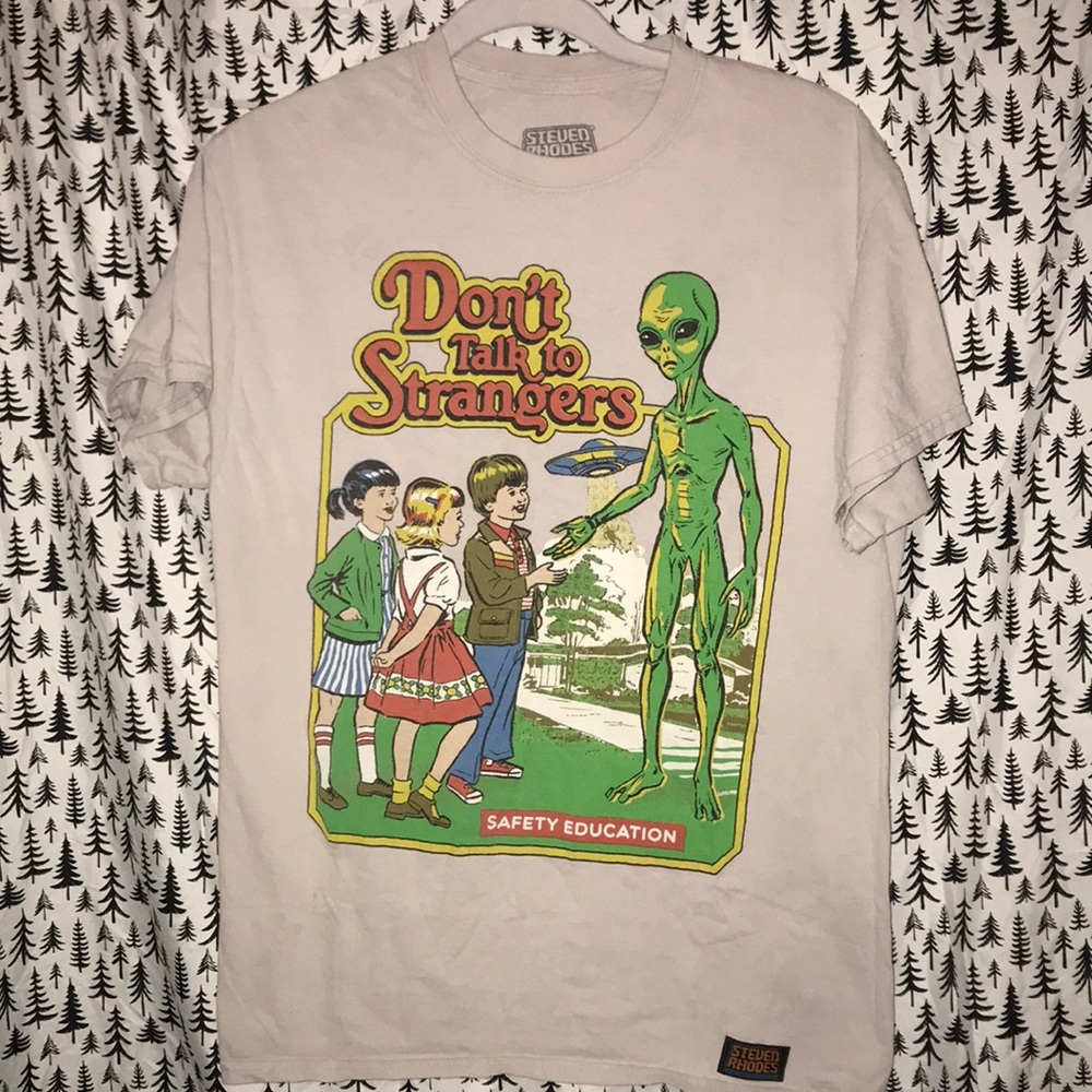 Steven Rhodes “don’t talk to strangers” shirt